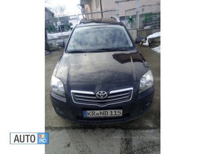 Second-hand Toyota Avensis 177 CP (130 kW) 2005 Negru Break