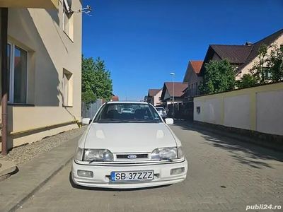 Second-hand Ford Sierra Limited 215 CP (158 kW) 1992 Alb Berlinǎ