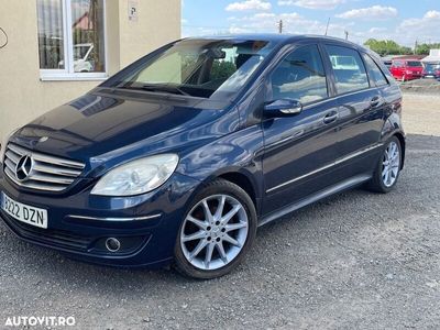 Mercedes B180