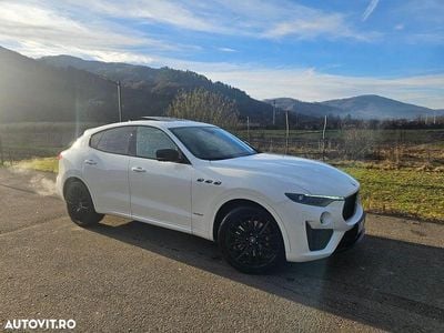 Culoarealb Utilizat 2021 Maserati Levante SUV | 55.350 EUR (Scump)