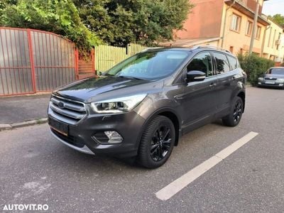 Second-hand Ford Kuga Titanium 150 CP (110 kW) 2019 Gri SUV