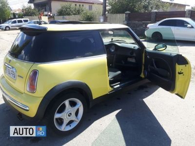 Second-hand Mini Cooper Coupé 110 CP (80 kW) 2002 Galben Coupe