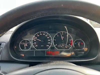 Second-hand BMW 320 150 CP (110 kW) 2004 Gri Berlinǎ