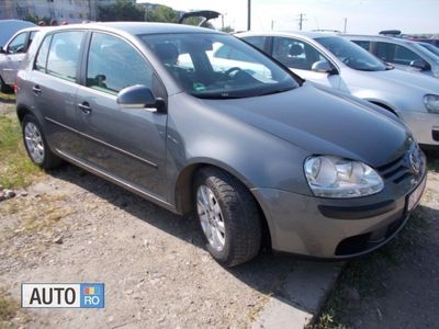 Gri Utilizat 2005 VW Golf IV Hatchback | 3.500 EUR (Scump)