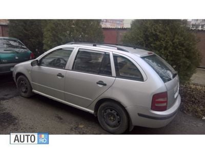 Second-hand Skoda Fabia 100 CP (73 kW) 2003 Gri Hatchback