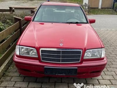 second-hand Mercedes C180 din anul 1996