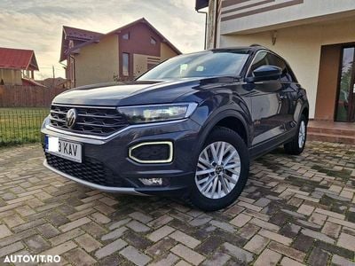 Second-hand VW T-Roc Design 150 CP (110 kW) 2022 Culoaregri SUV
