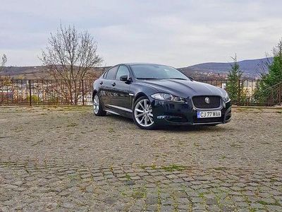Culoarenegru Utilizat 2012 Jaguar XF Berlinǎ | 8.990 EUR (Puțin scump)