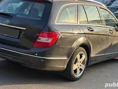 Utilizat 2011 Mercedes C180 Berlinǎ | 10.000 EUR