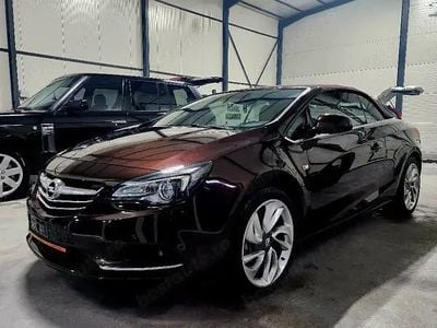 Second-hand Opel Cascada 165 CP (121 kW) 2014 Cabrio