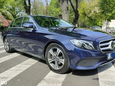 Mercedes E200