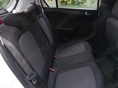 Utilizat 2013 Hyundai i20 Berlinǎ | 2.900 EUR