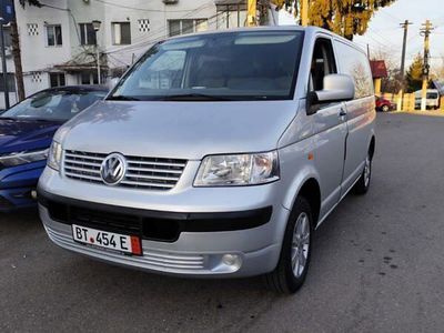 Utilizat 2007 VW Caravelle Monovolum | 7.070 EUR