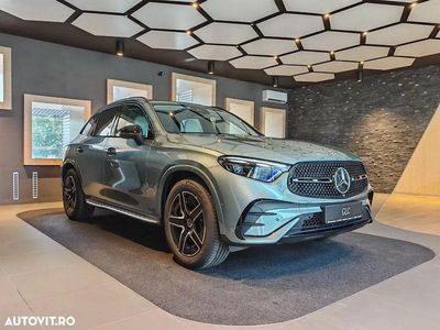 Culoareverde Nouă 2025 Mercedes GLC200 AMG line SUV | 67.668 EUR (Preț OK)