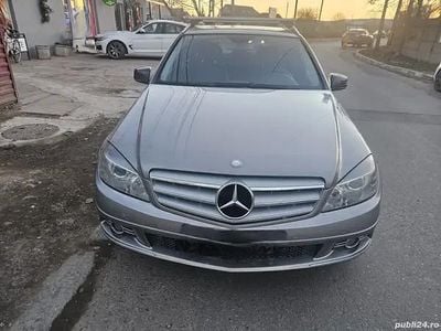 Second-hand Mercedes C200 136 CP (100 kW) 2009 Hatchback