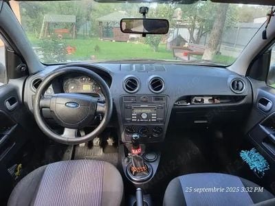 Second-hand Ford Fusion 70 CP (51 kW) 2008 Albastru Hatchback