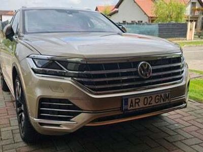 Maro Utilizat 2019 VW Touareg R-line SUV | 38.900 EUR (Scump)