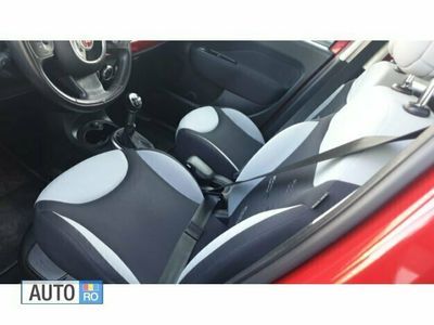 Second-hand Fiat 500 75 CP (55 kW) 2014 Rosu Hatchback