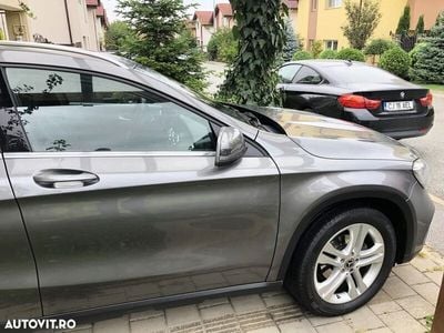 Mercedes GLA220