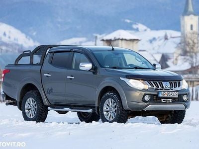 Second-hand Mitsubishi L200 Diamant Edition 181 CP (133 kW) 2016 Culoareverde Pickup
