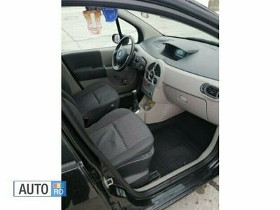 Negru Utilizat 2005 Renault Modus Monovolum | 2.200 EUR