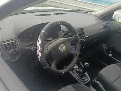 Second-hand VW Golf IV 105 CP (77 kW) 2004 Alb Break