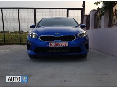Albastru Second-hand 2019 Kia Ceed Hatchback | 14.999 EUR