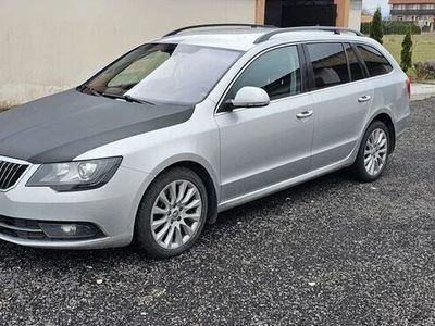 second-hand Skoda Superb Combi 2.0 TDI Elegance