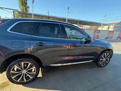 Second-hand 2022 Volvo XC60 SUV | 35.000 EUR (Puțin scump)