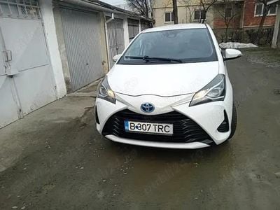 Second-hand Toyota Yaris Hybrid 90 CP (66 kW) 2018 Hatchback