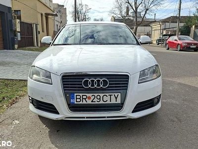 Second-hand Audi A3 Ambition 102 CP (75 kW) 2011 Culoarealb Hatchback