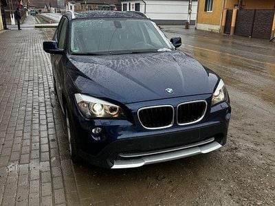 Culoarealbastru Utilizat 2012 BMW X1 xLine SUV | 9.250 EUR (Super Preț)