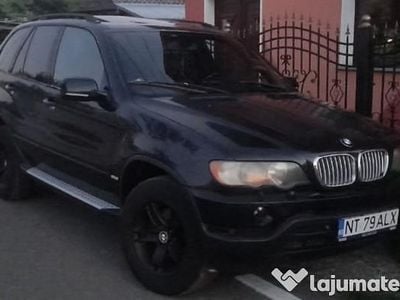 Alb Utilizat 2002 BMW X5 SUV | 2.650 EUR