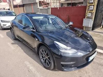 Second-hand Tesla Model 3 Long Range AWD 258 kW (351 CP) 2019 Berlinǎ