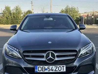 Second-hand Mercedes C300 204 CP (150 kW) 2016 Berlinǎ