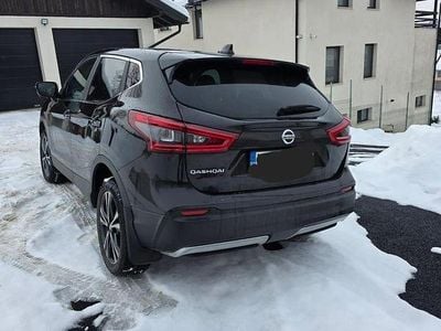 Culoarealte culori Second-hand 2017 Nissan Qashqai N-Connecta SUV | 14.800 EUR (Puțin scump)