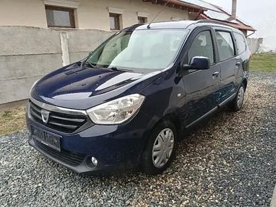 Second-hand Dacia Lodgy 115 CP (84 kW) 2016 Monovolum