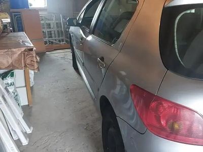 Utilizat 2005 Peugeot 307 Berlinǎ | 5.600 EUR