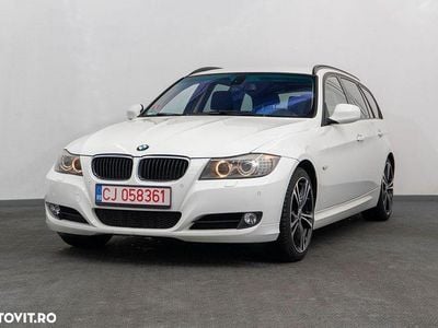 Second-hand BMW 318 143 CP (105 kW) 2012 Culoarealb Break