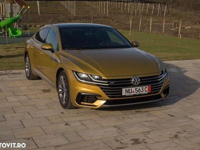 Second-hand VW Arteon R-line 240 CP (176 kW) 2017 Culoaregalbeuriu Hatchback