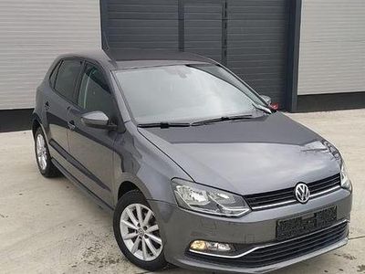 Second-hand VW Polo LOUNGE 75 CP (55 kW) 2016 Culoaregri Hatchback