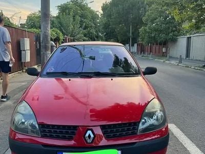 Second-hand Renault Clio II 65 CP (47 kW) 2003 Hatchback