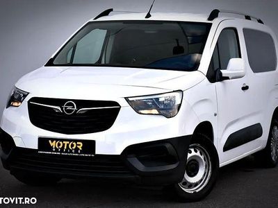 Second-hand Opel Combo 100 CP (73 kW) 2019 Culoarealb Monovolum