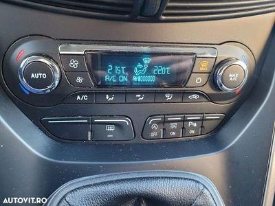 Culoarealbastru Second-hand 2016 Ford Kuga SUV | 7.750 EUR (Super Preț)