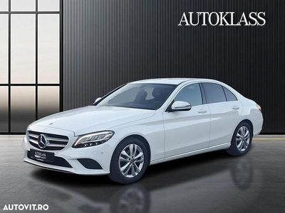 Second-hand Mercedes C180 Avantgarde 156 CP (114 kW) 2018 Culoarealb Berlinǎ