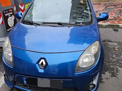Second-hand Renault Twingo 75 CP (55 kW) 2009 Culoarealbastru Hatchback