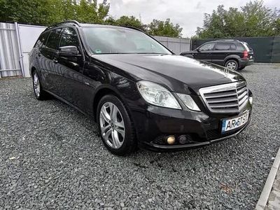 Mercedes E200