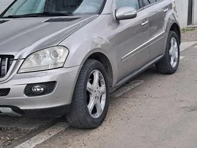 Mercedes ML320