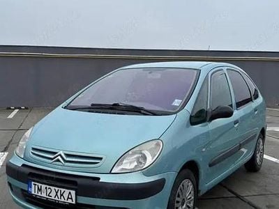 Albastru Utilizat 2005 Citroën Xsara Picasso Monovolum | 1.850 EUR