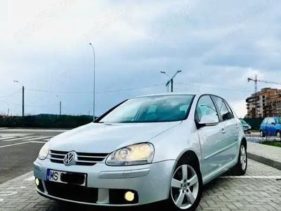 VW Golf V